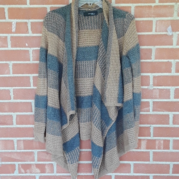 Decjuba Sweaters - DECJUBA designer waterfall cartigan size small